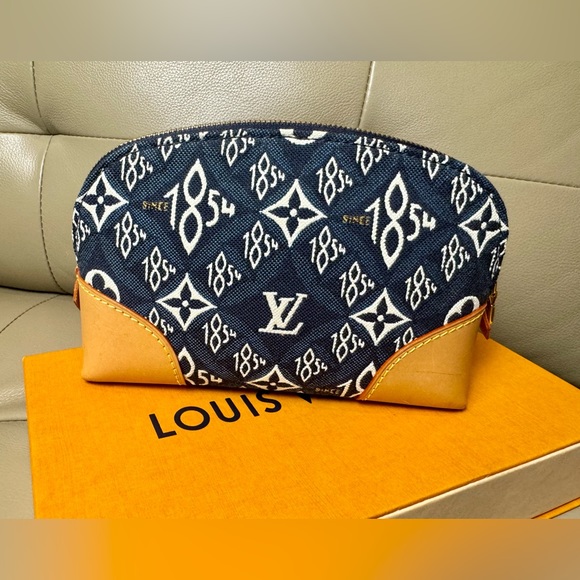 Sold x Louis Vuitton Limited edition Jacquard Since 1854 Cosmetic Pouch - Picture 2 of 12